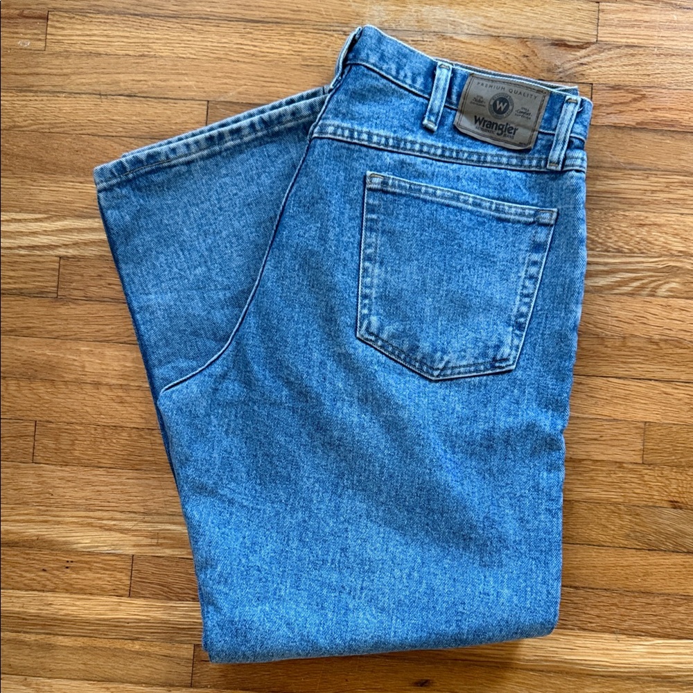 Vintage Wrangler Men's Light Blue Relaxed Jeans